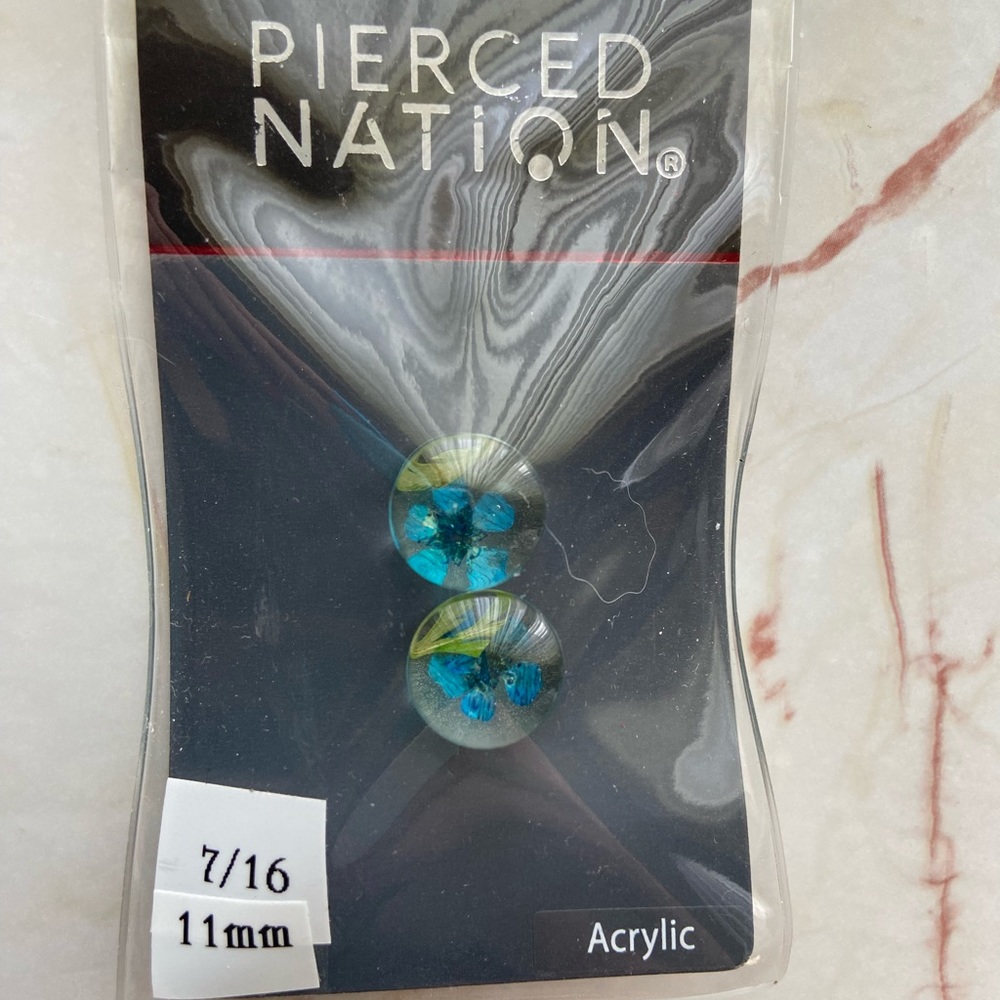 Acrylic Blue Flower Ear Plugs. 7/16g